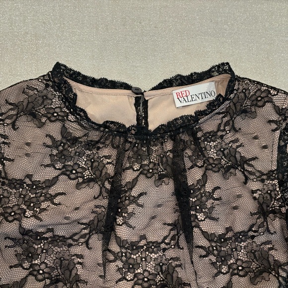 Red Valentino sleeveless black lace top size 6 - Picture 2 of 6